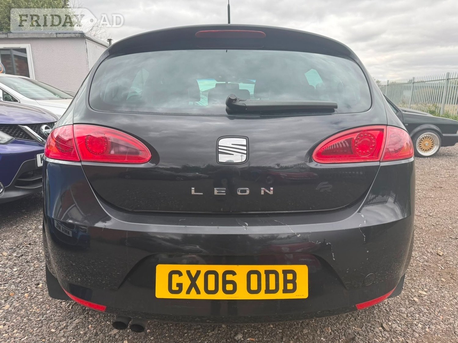 [ berth ]SEAT Leon