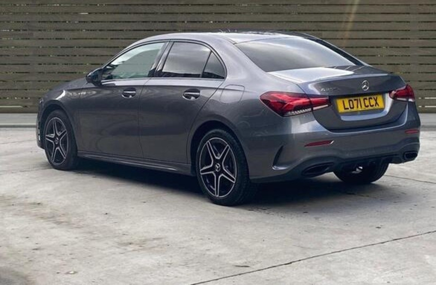 [ berth ]Mercedes-Benz A Class
