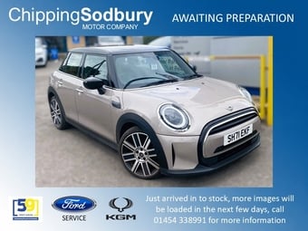 Mini Hatch 2021