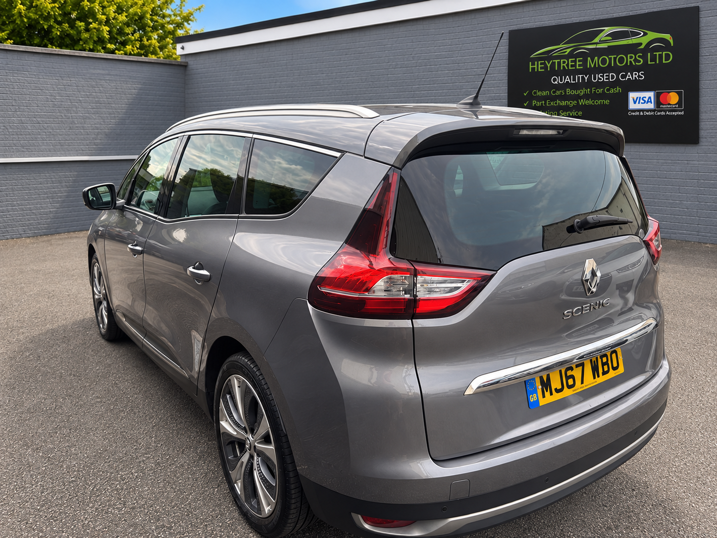 Renault Grand Scenic 2017 - Cars