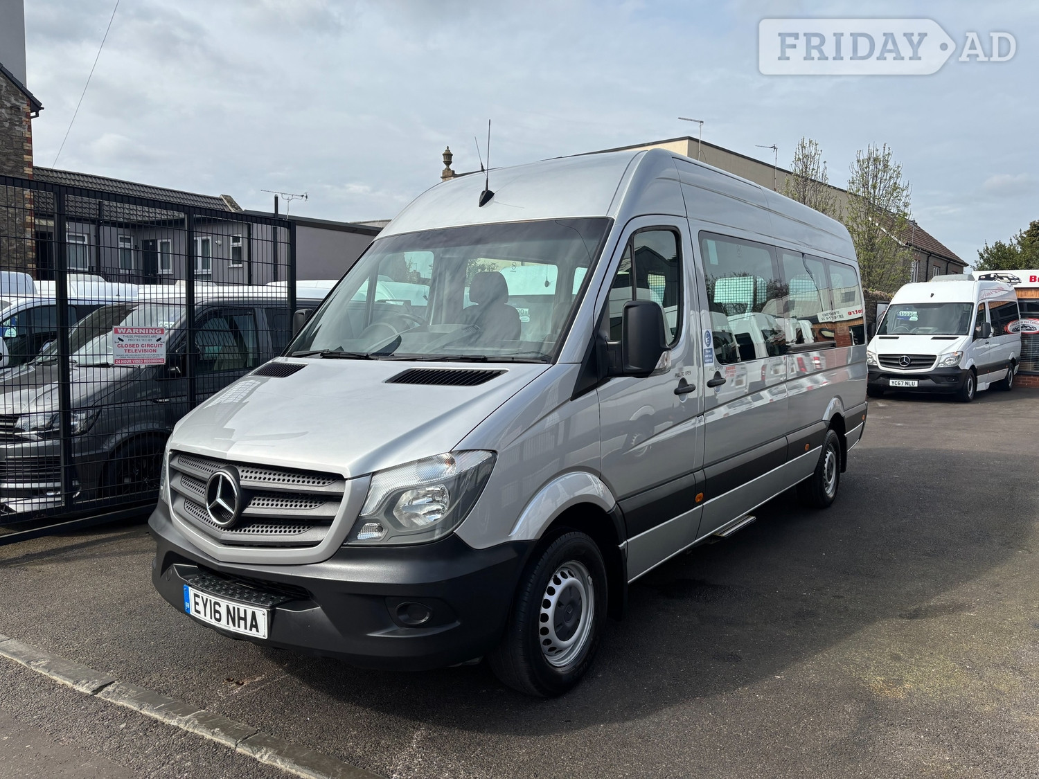 Mercedes-Benz Traveliner 2016 - Vans & Commercial Vehicles in Bristol