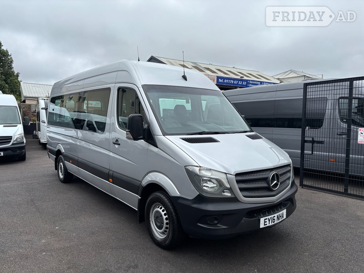 Mercedes-Benz Traveliner 2016 in Bristol