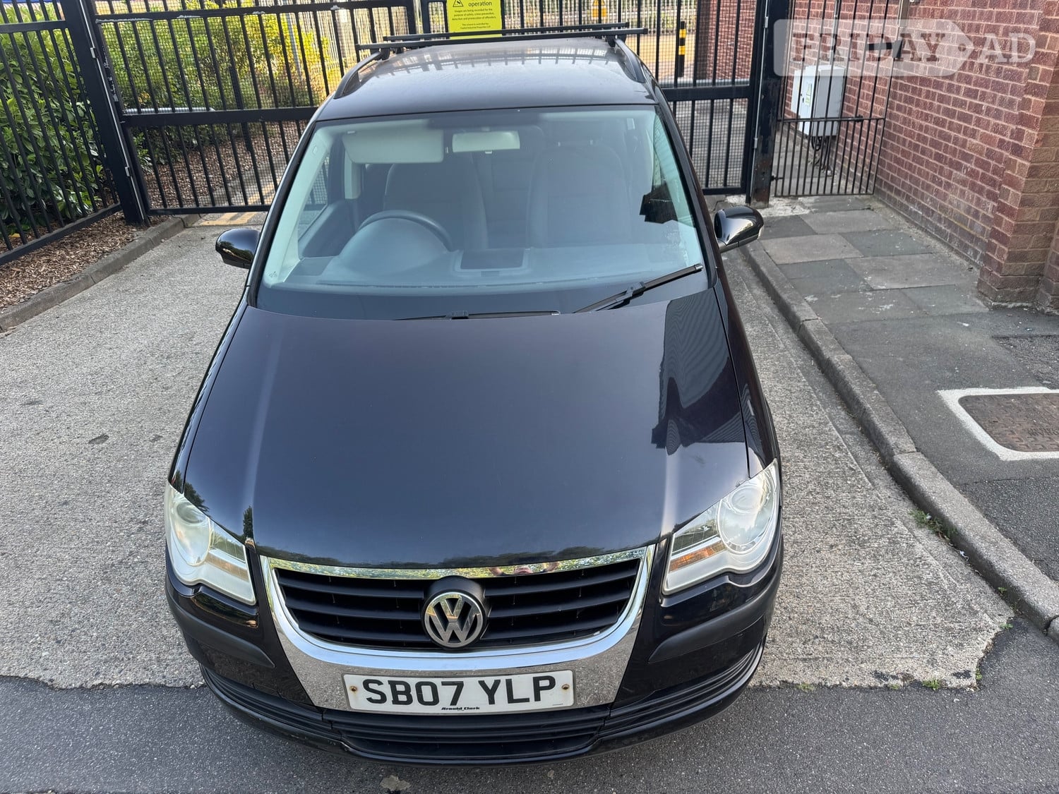 [ berth ]Volkswagen Touran