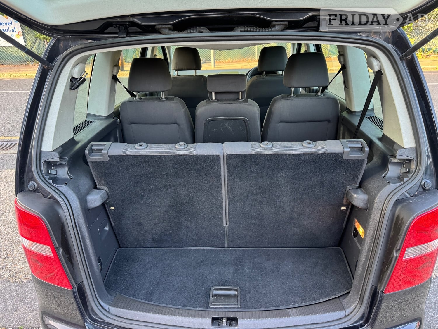 Volkswagen Touran 2007 - Cars