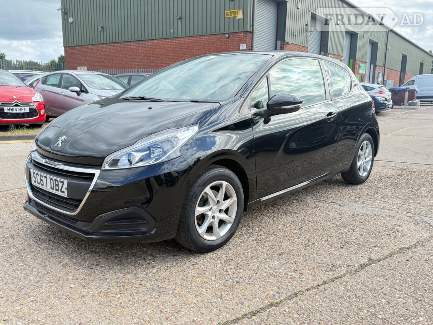 [ berth ]Peugeot 208