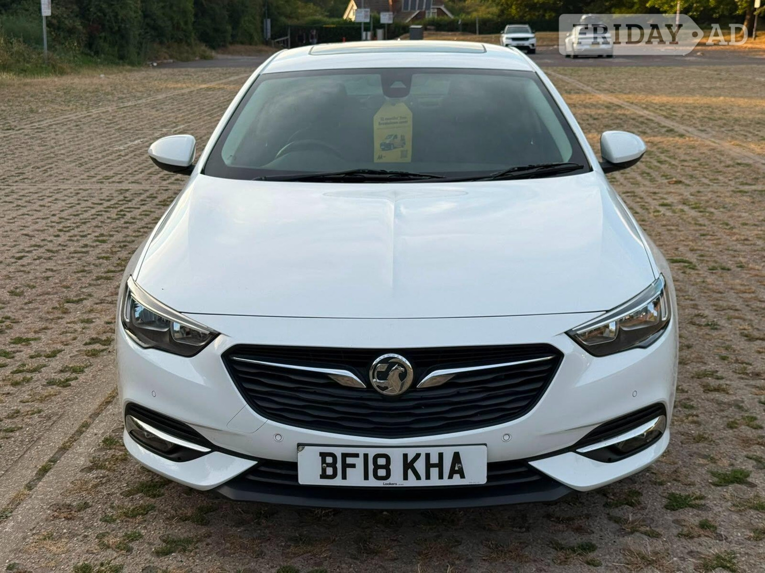[ berth ]Vauxhall Insignia