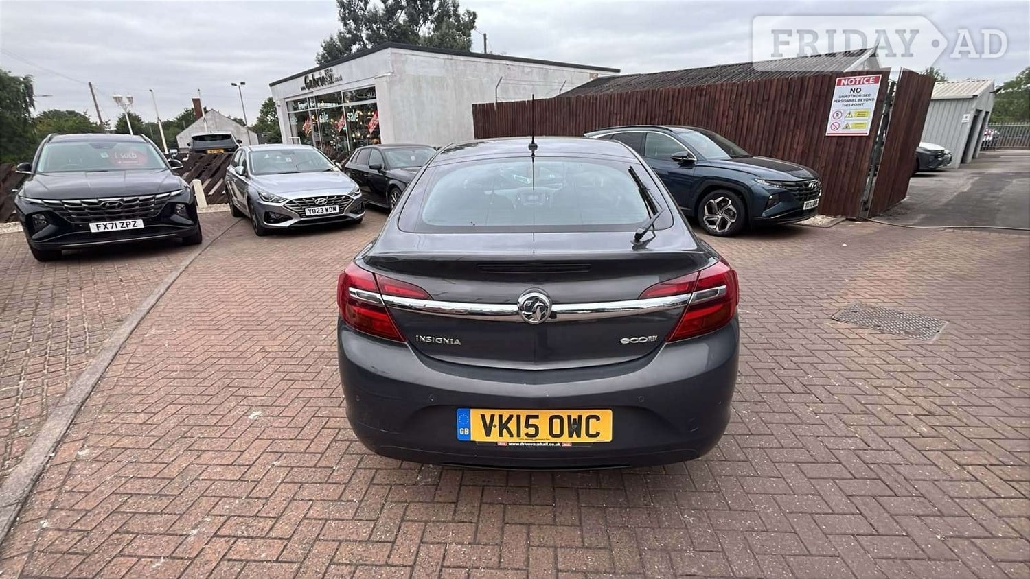 [ berth ]Vauxhall Insignia