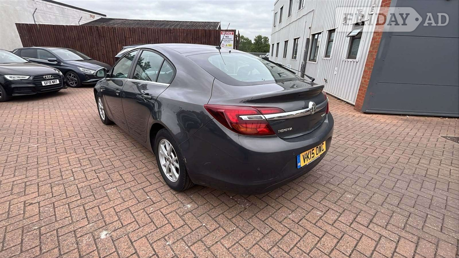 Vauxhall Insignia 2015 - Cars