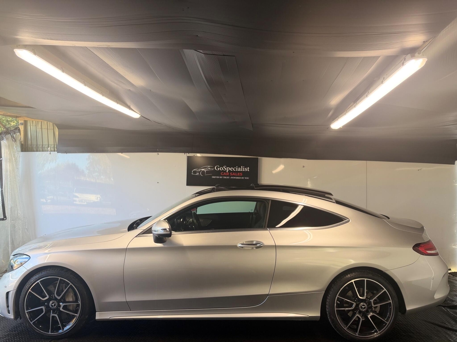 [ berth ]Mercedes-Benz C Class