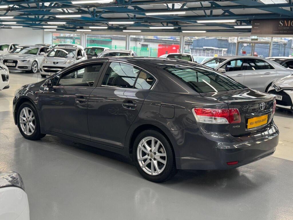 Toyota Avensis Bolton