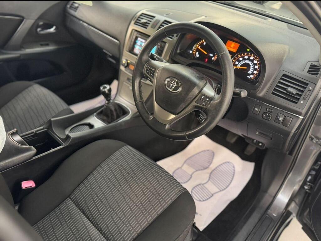 [ berth ]Toyota Avensis