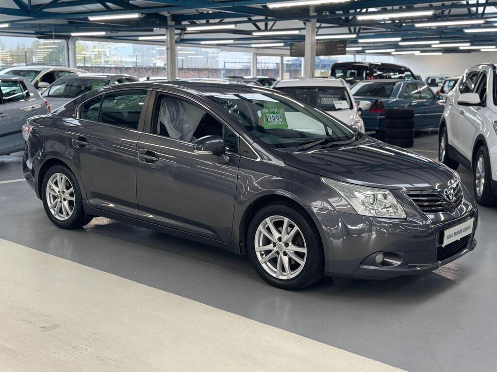 Toyota Avensis 2011 - Cars in Bolton