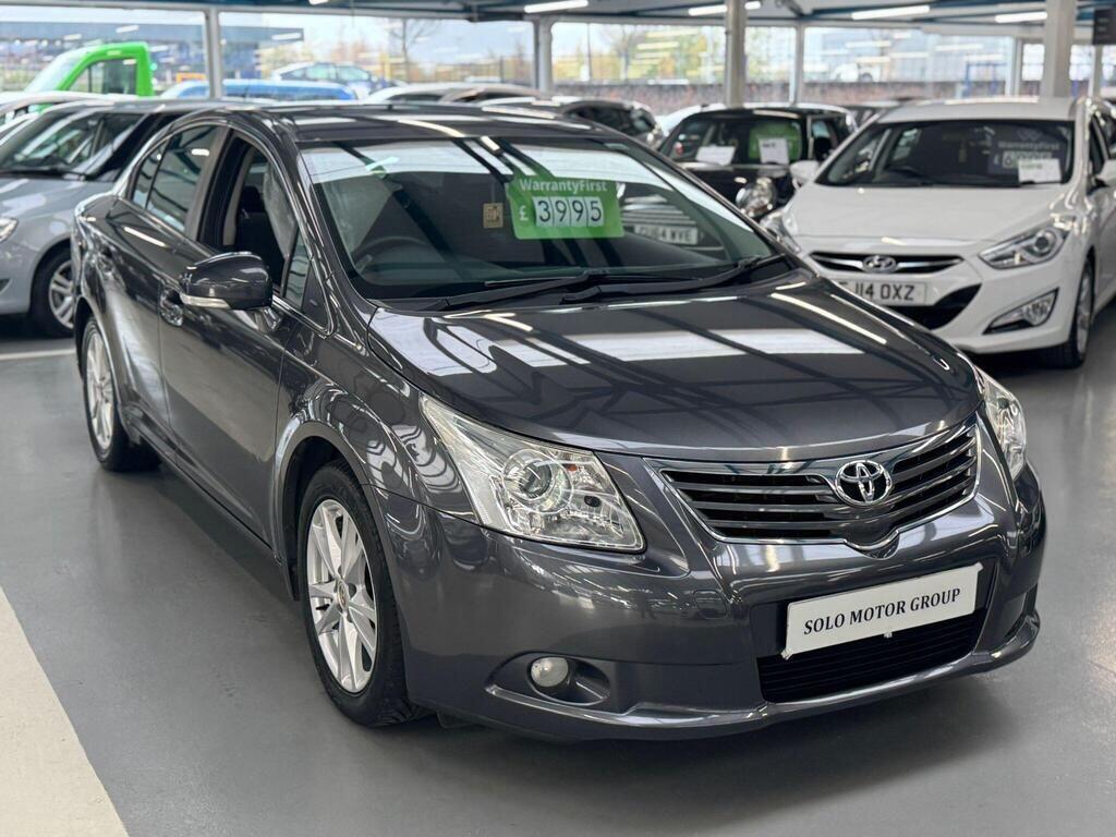 Toyota Avensis 2011 - Cars