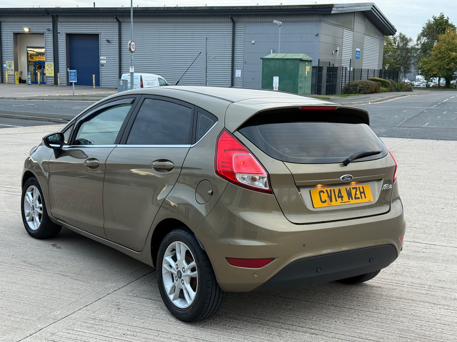 Ford Fiesta 2014 - Cars
