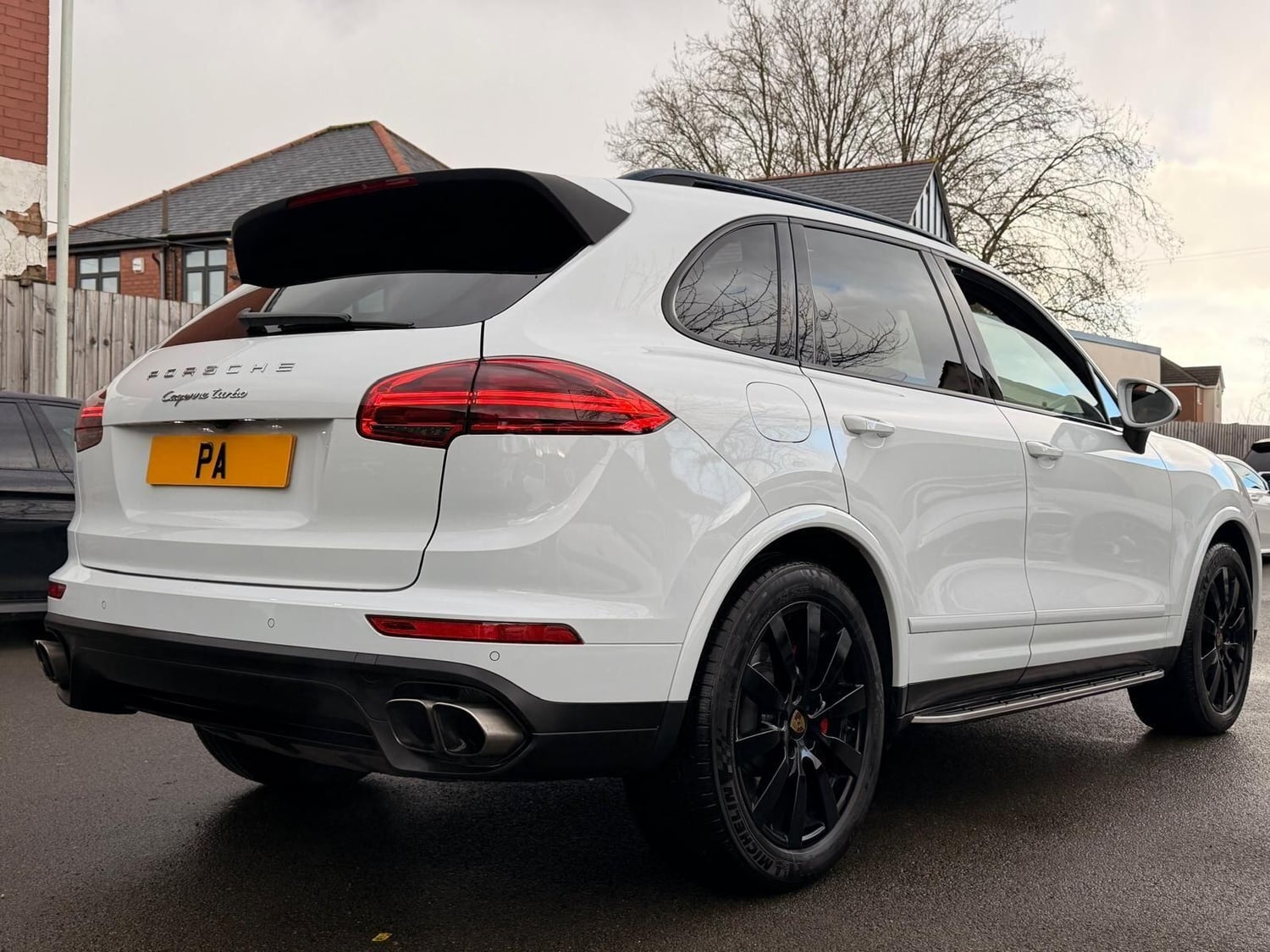 Porsche Cayenne Wigston