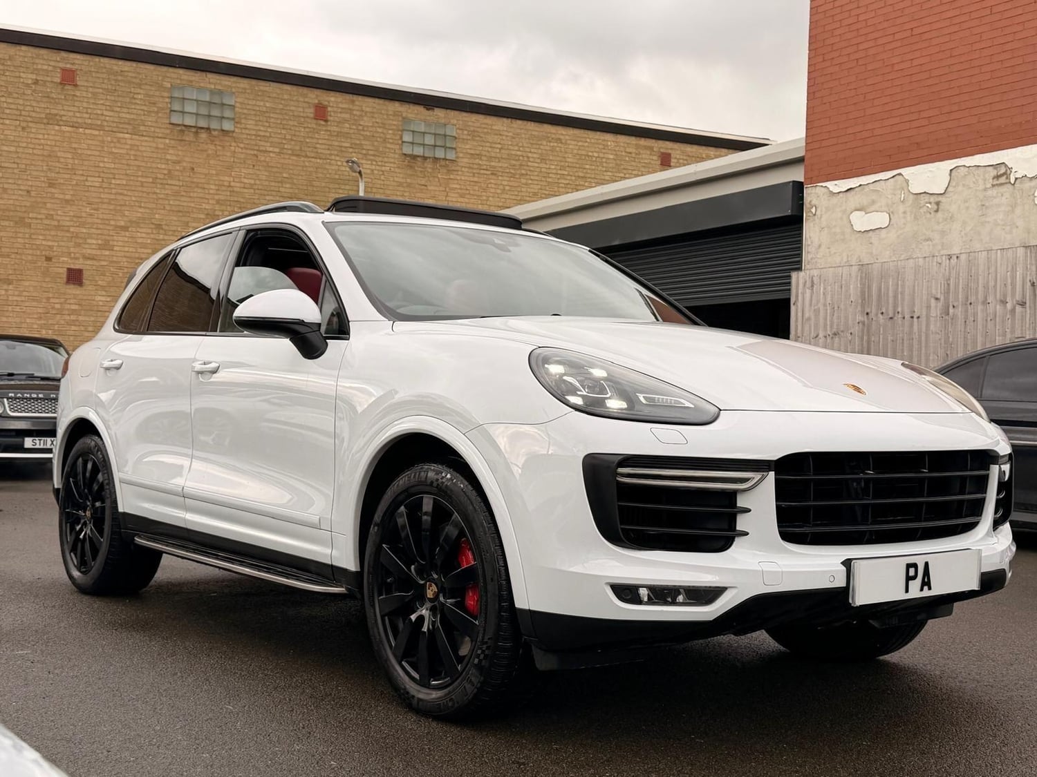 Porsche Cayenne 2015 - Cars