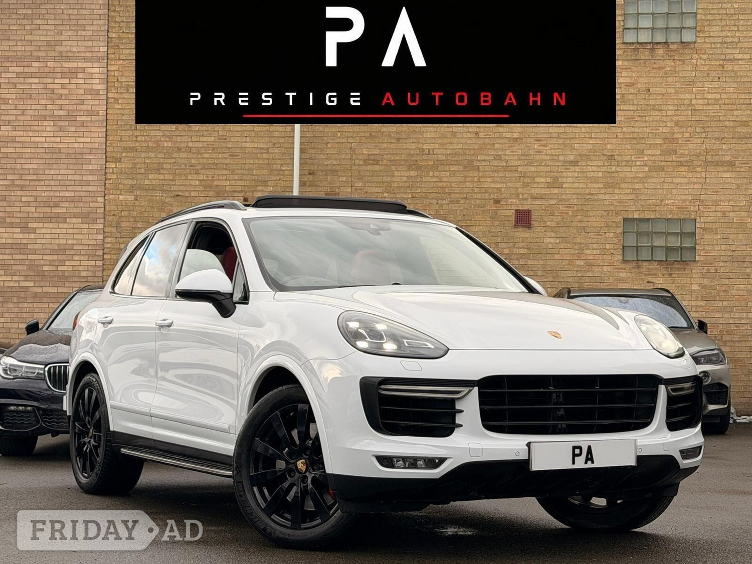 Porsche Cayenne 2015 in Wigston