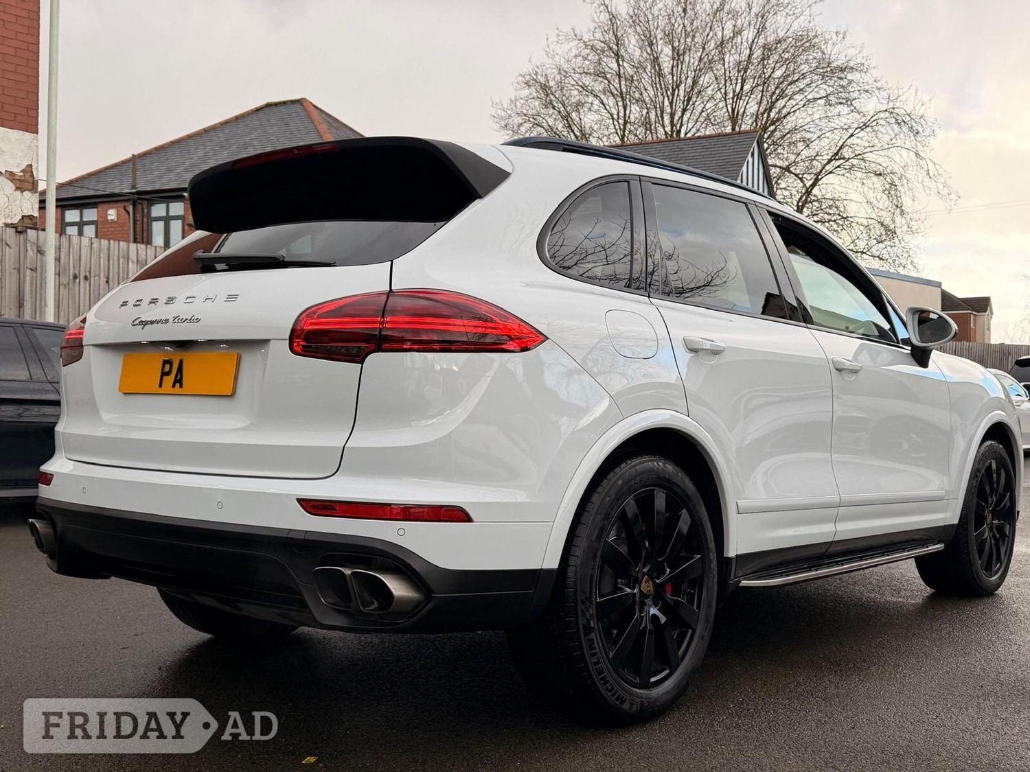 Porsche Cayenne Wigston