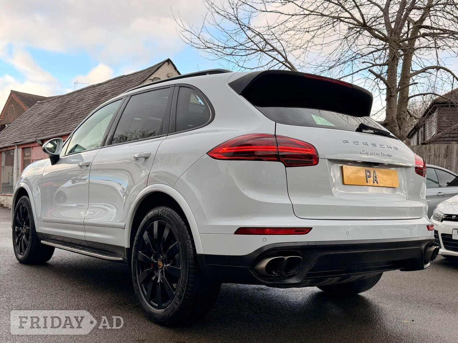 Porsche Cayenne 2015 - Cars in Wigston