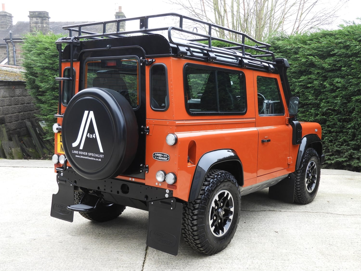 Land Rover Defender 90 2016 - Cars