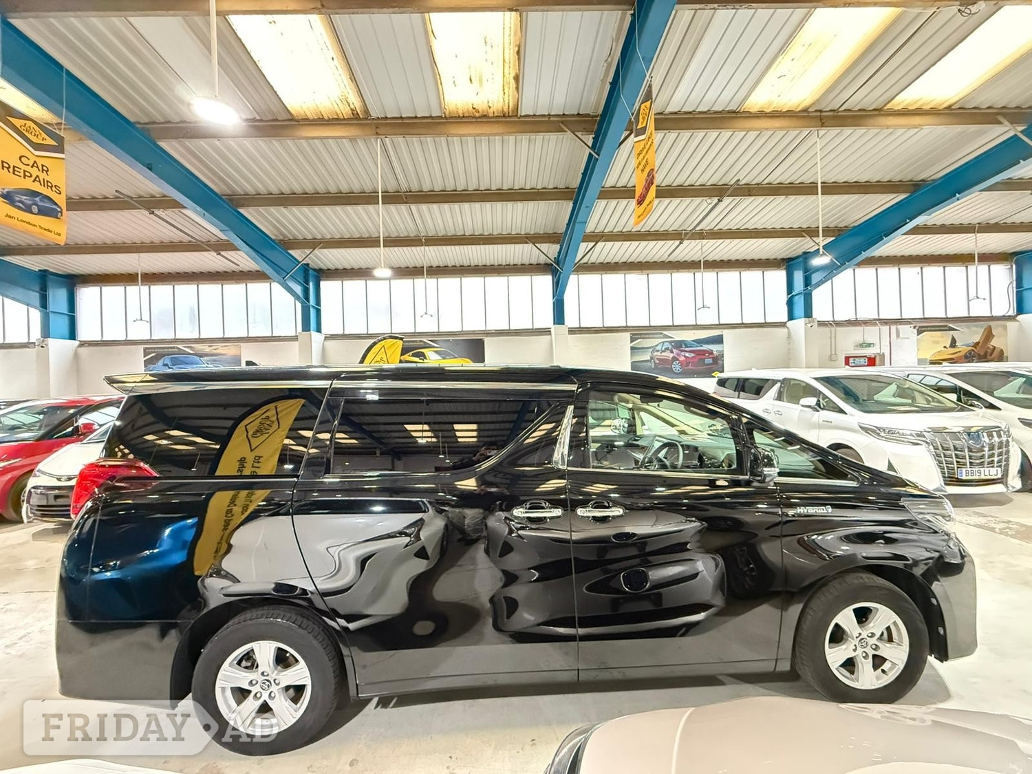 Toyota Alphard 2019 - Cars