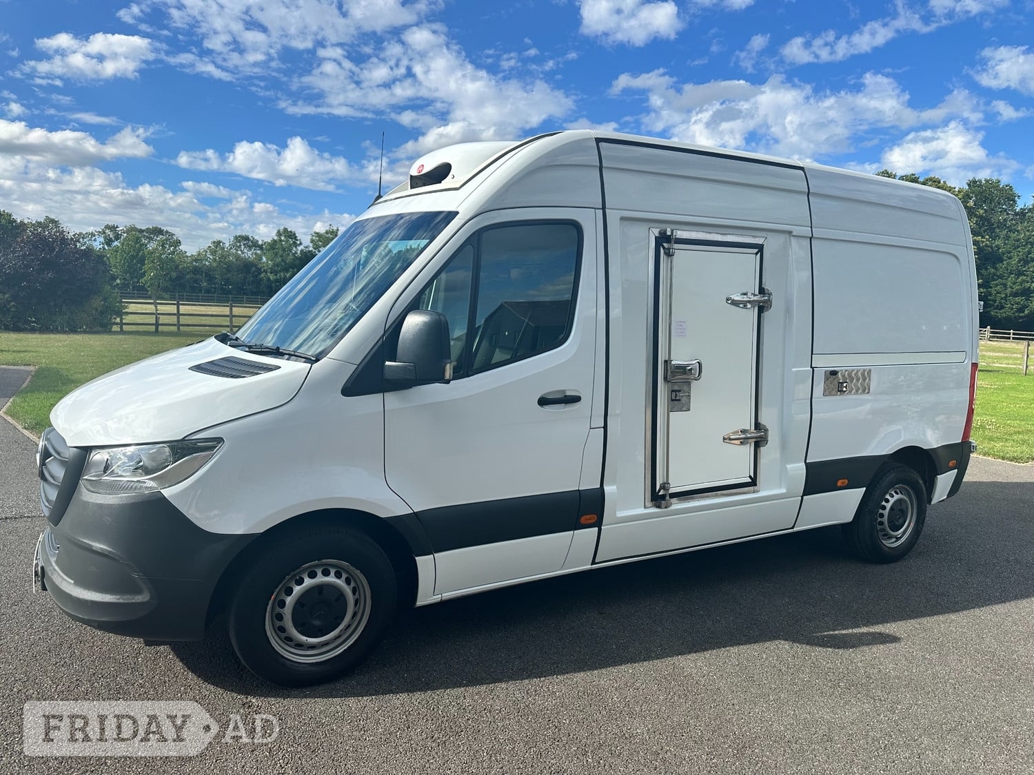 Mercedes-Benz Sprinter 2022 - Vans & Commercial Vehicles in Maidstone