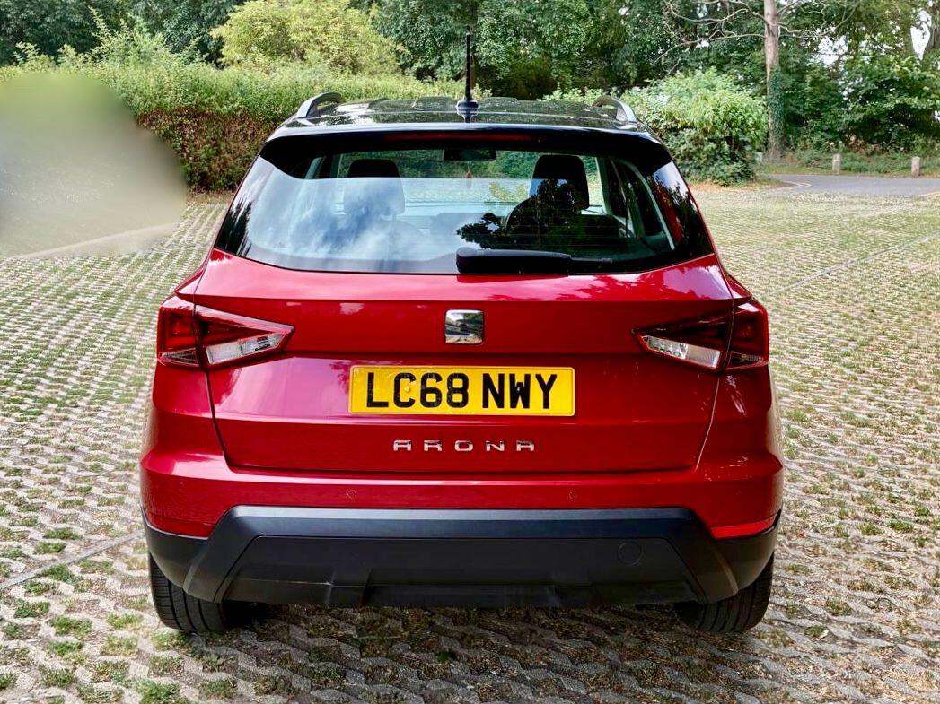 SEAT Arona 2019 - Cars in Guildford