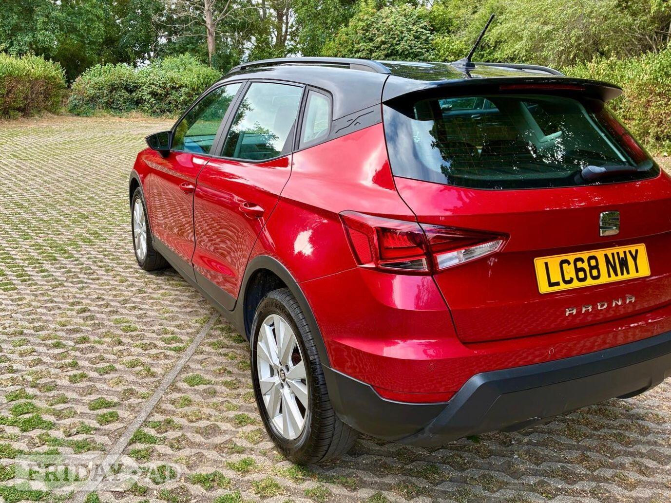 SEAT Arona 2019 - Cars