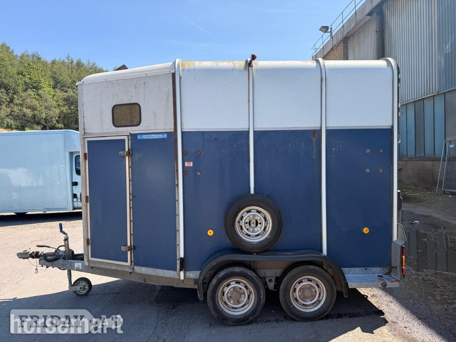 Ifor Williams HB510  Horse Trailer - Trailers & Horseboxes in Sheffield