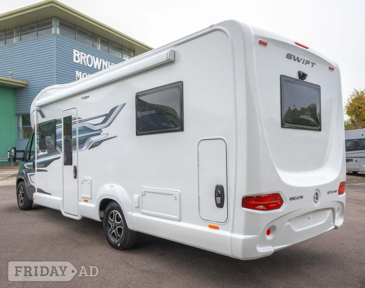 [6 berth ]Swift Escape 674