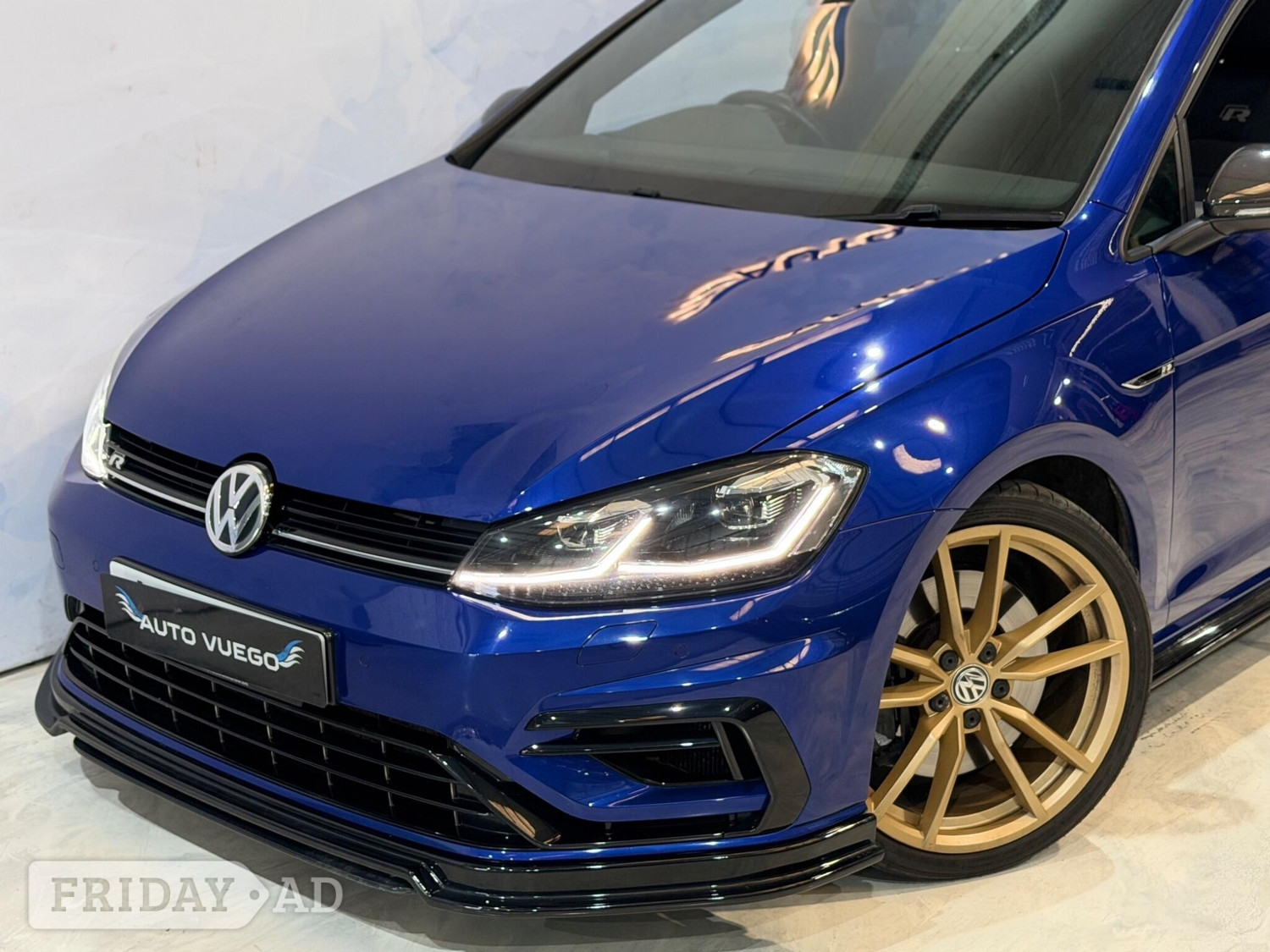 Volkswagen Golf 2019 - Cars