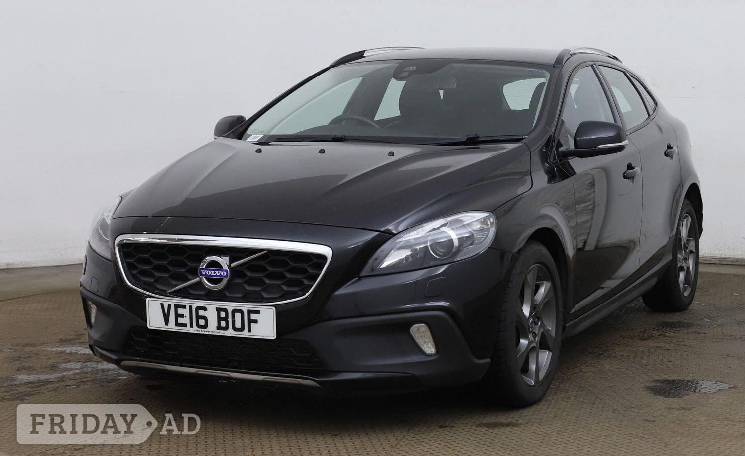 [ berth ]Volvo V40 Cross Country