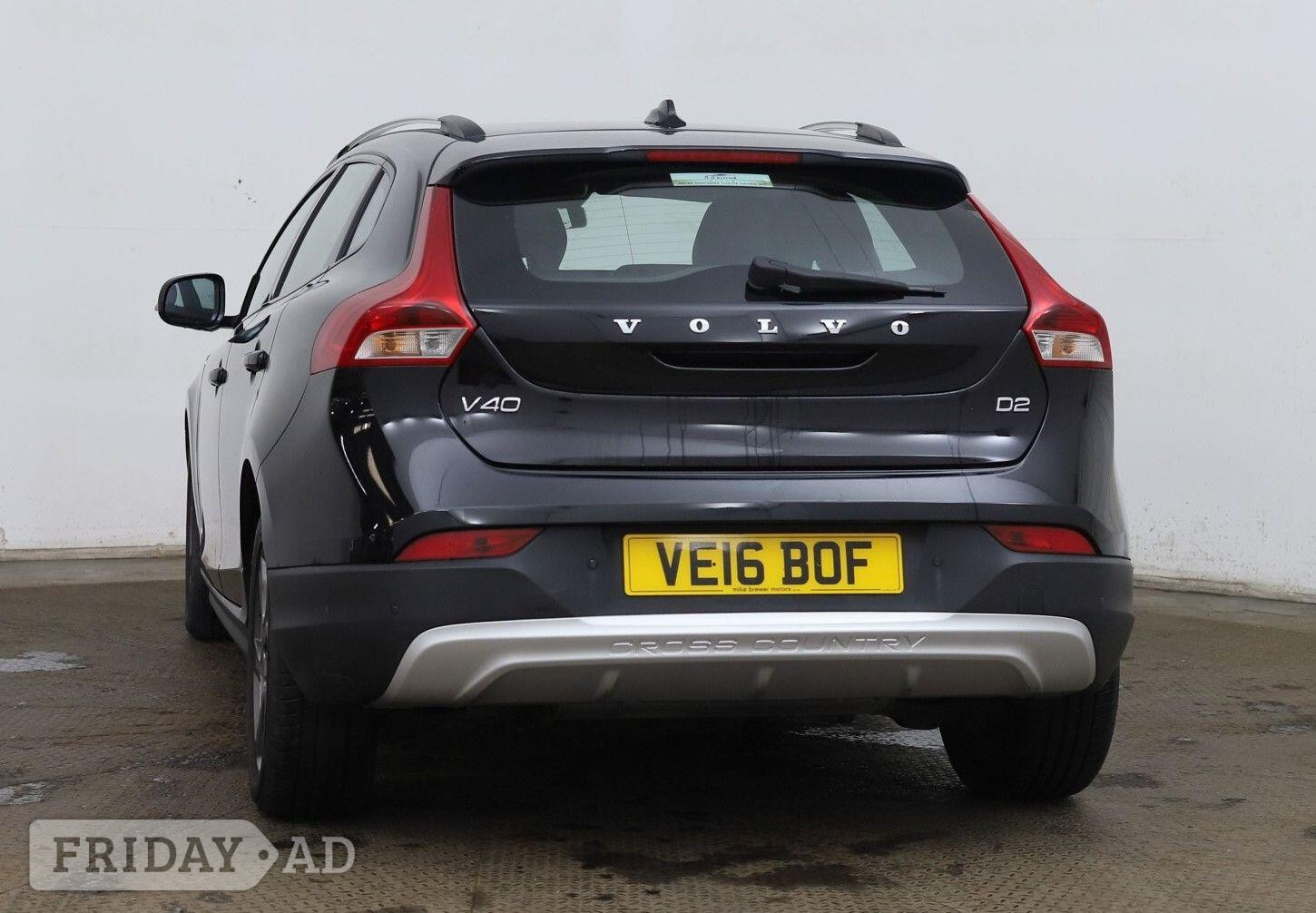 Volvo V40 Cross Country 2016 - Cars