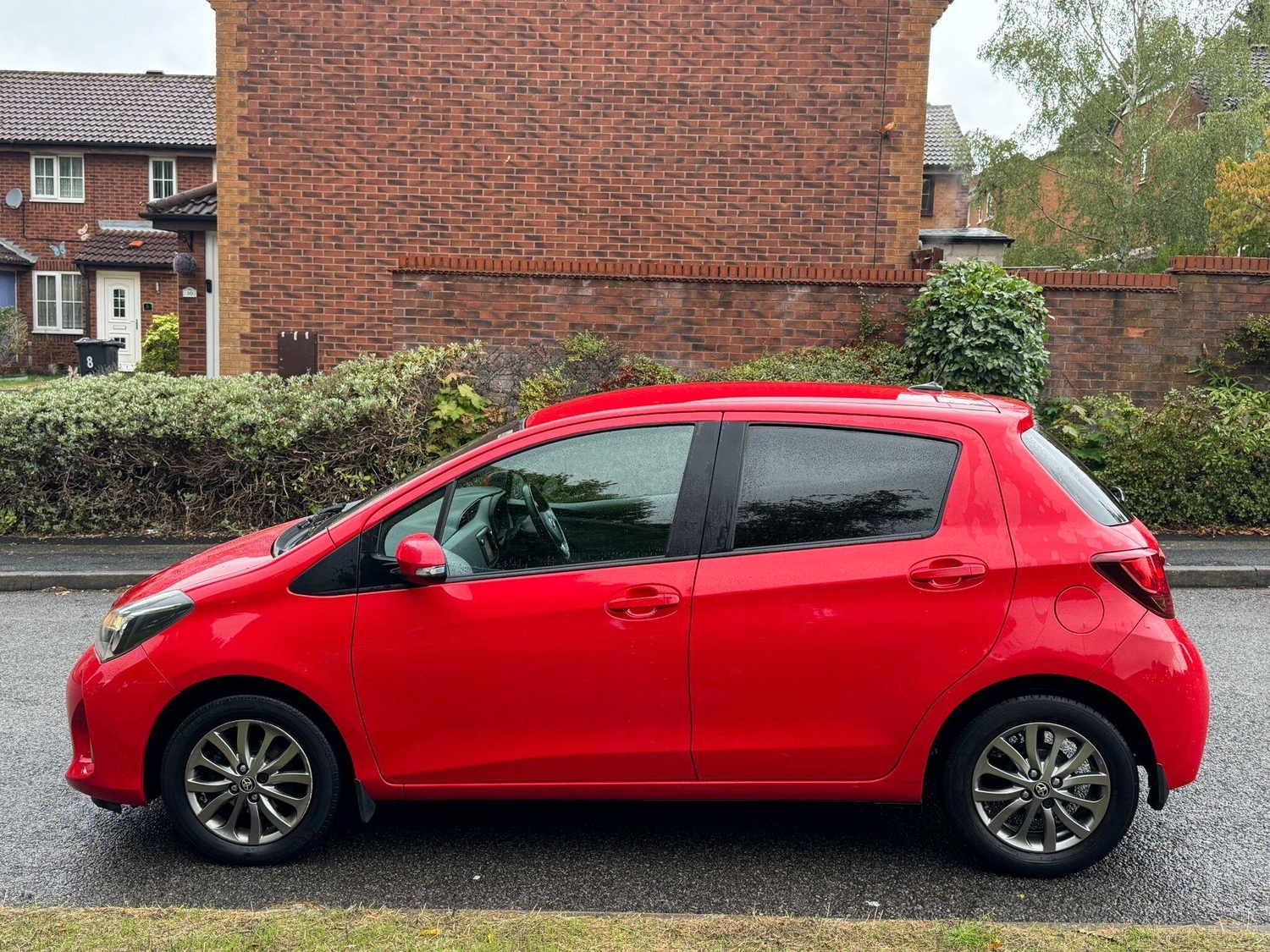 Toyota Yaris 2016 - Cars in Birmingham