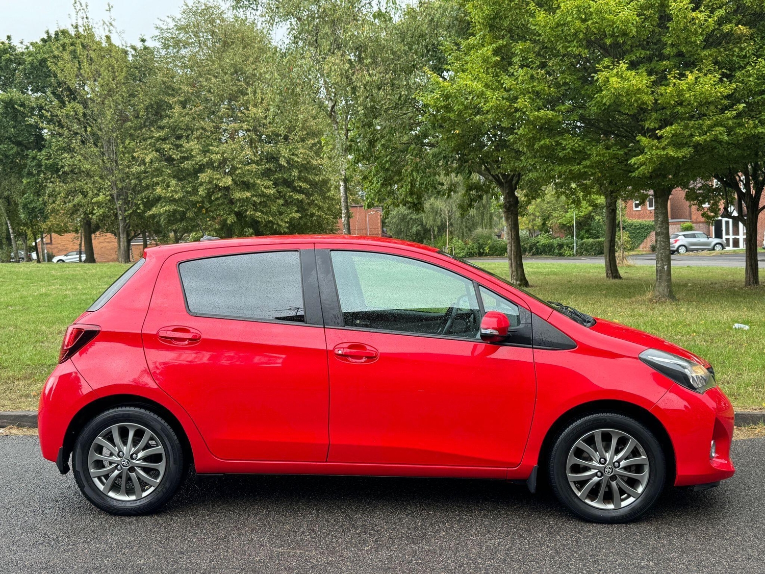 Toyota Yaris 2016 - Cars