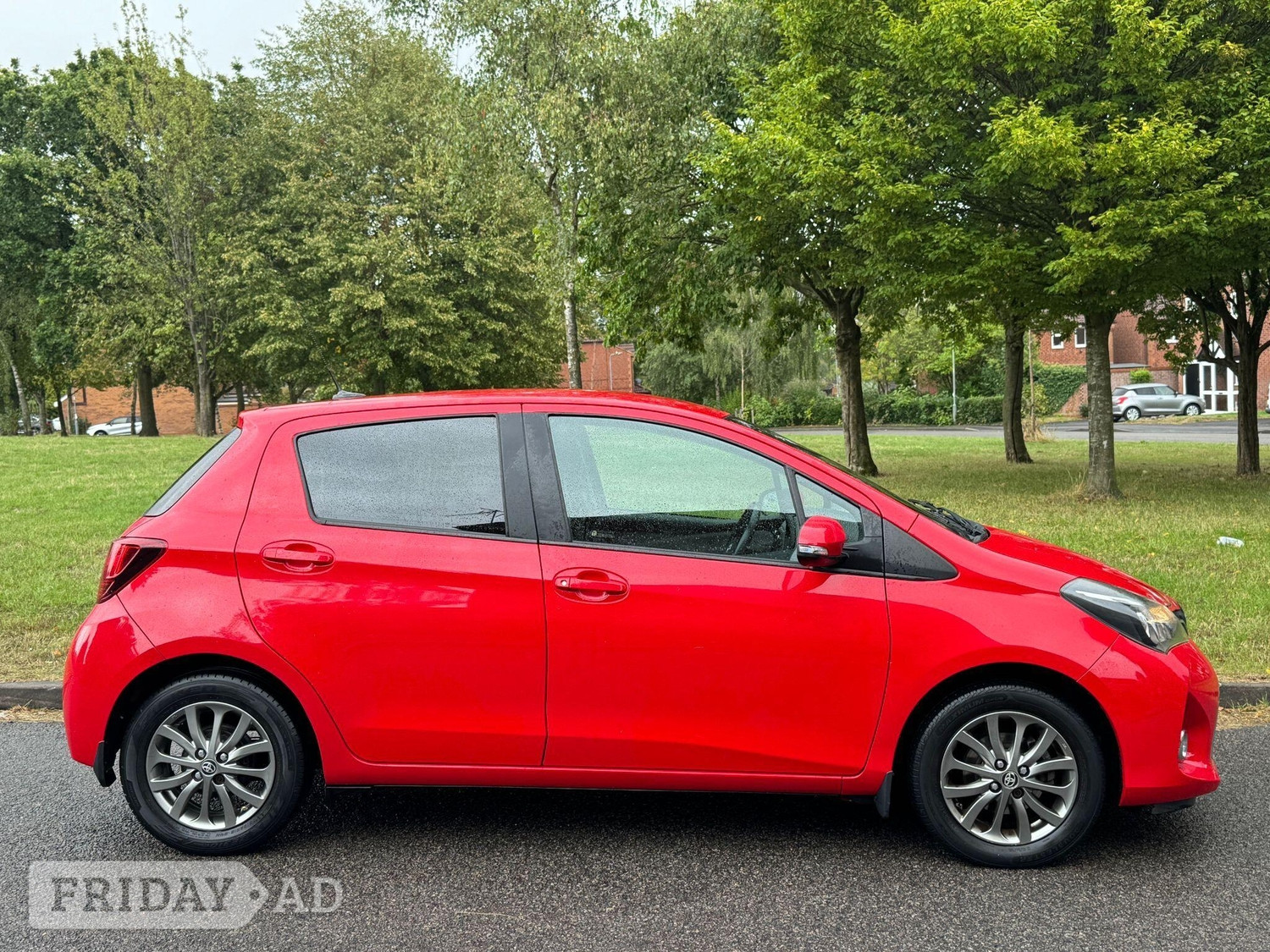 Toyota Yaris 2016 - Cars