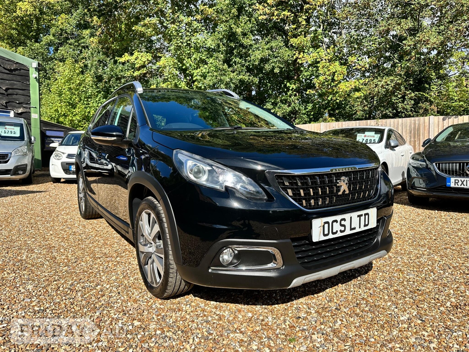 Peugeot 2008 Hook