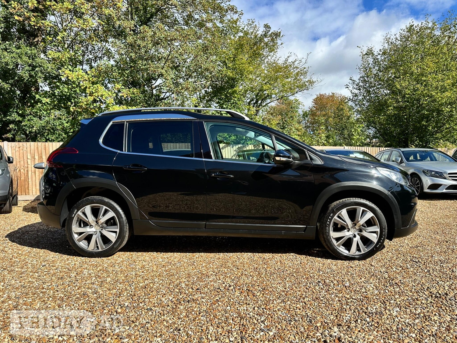[ berth ]Peugeot 2008