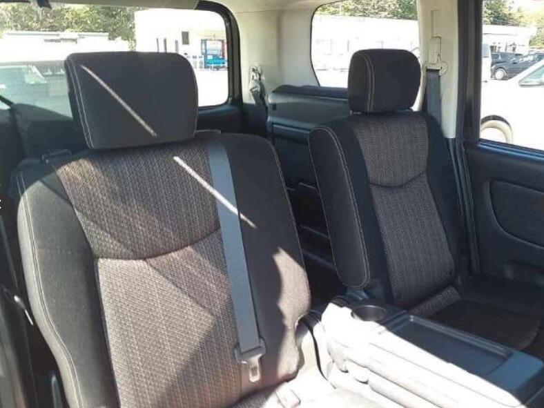 Nissan Serena 2000 - Cars in Portadown
