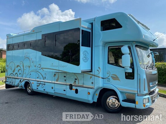 Horsebox - Trailers & Horseboxes