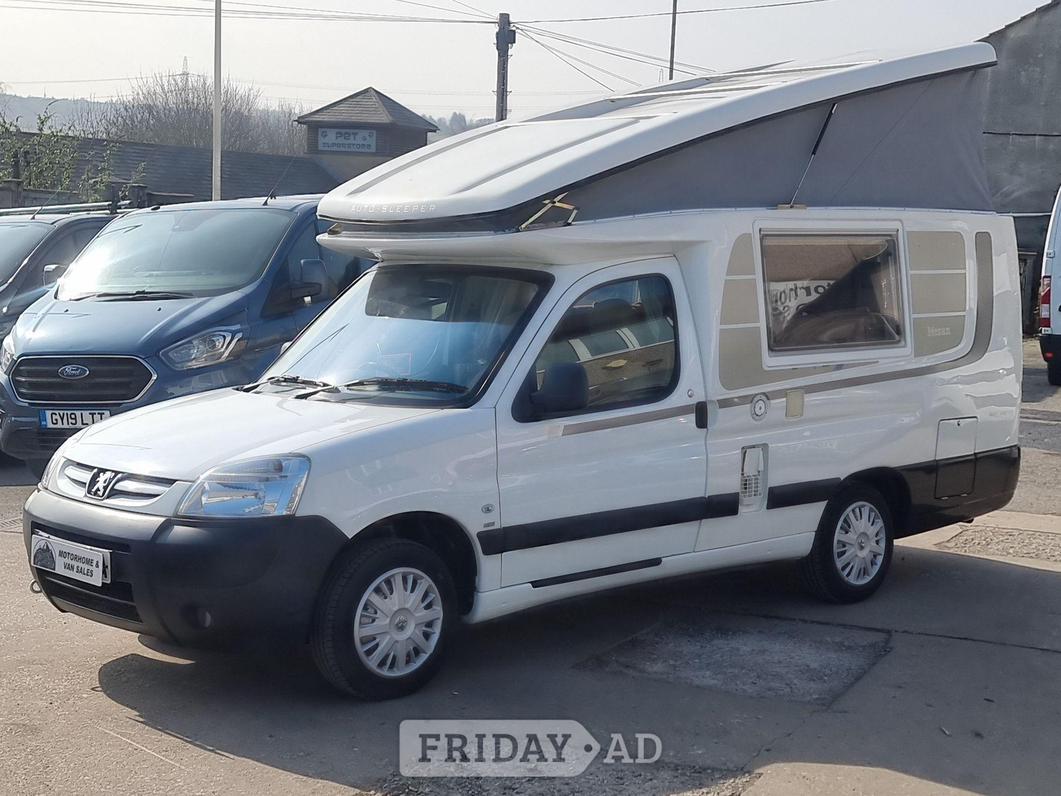 Auto-Sleepers Mezan 2 Berth Pop Top Motorhome One Owner 2009 for sale - Motorhomes & Caravans in Halifax