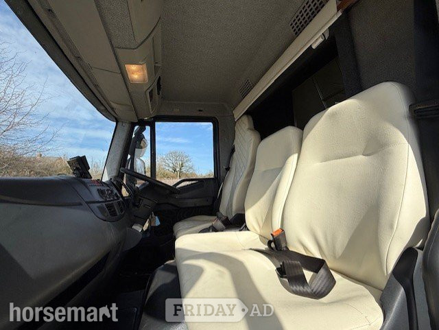 Hayling  Iveco Horsebox - Trailers & Horseboxes in Banbury