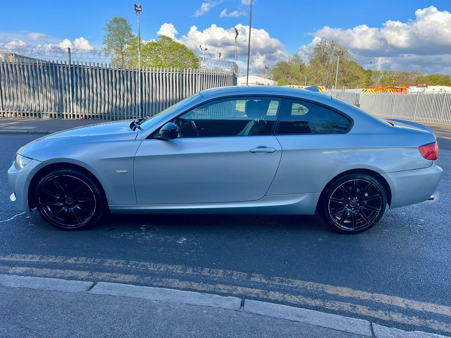 BMW 3 Series 2012 - Cars in Wembley