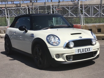 Mini Convertible 2011