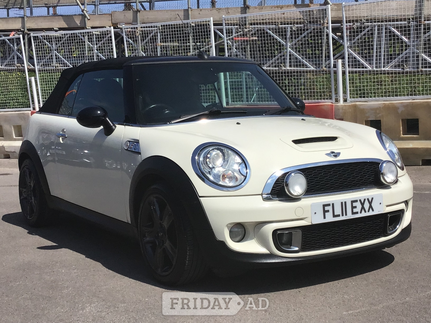 Mini Convertible 2011 in Weston-Super-Mare