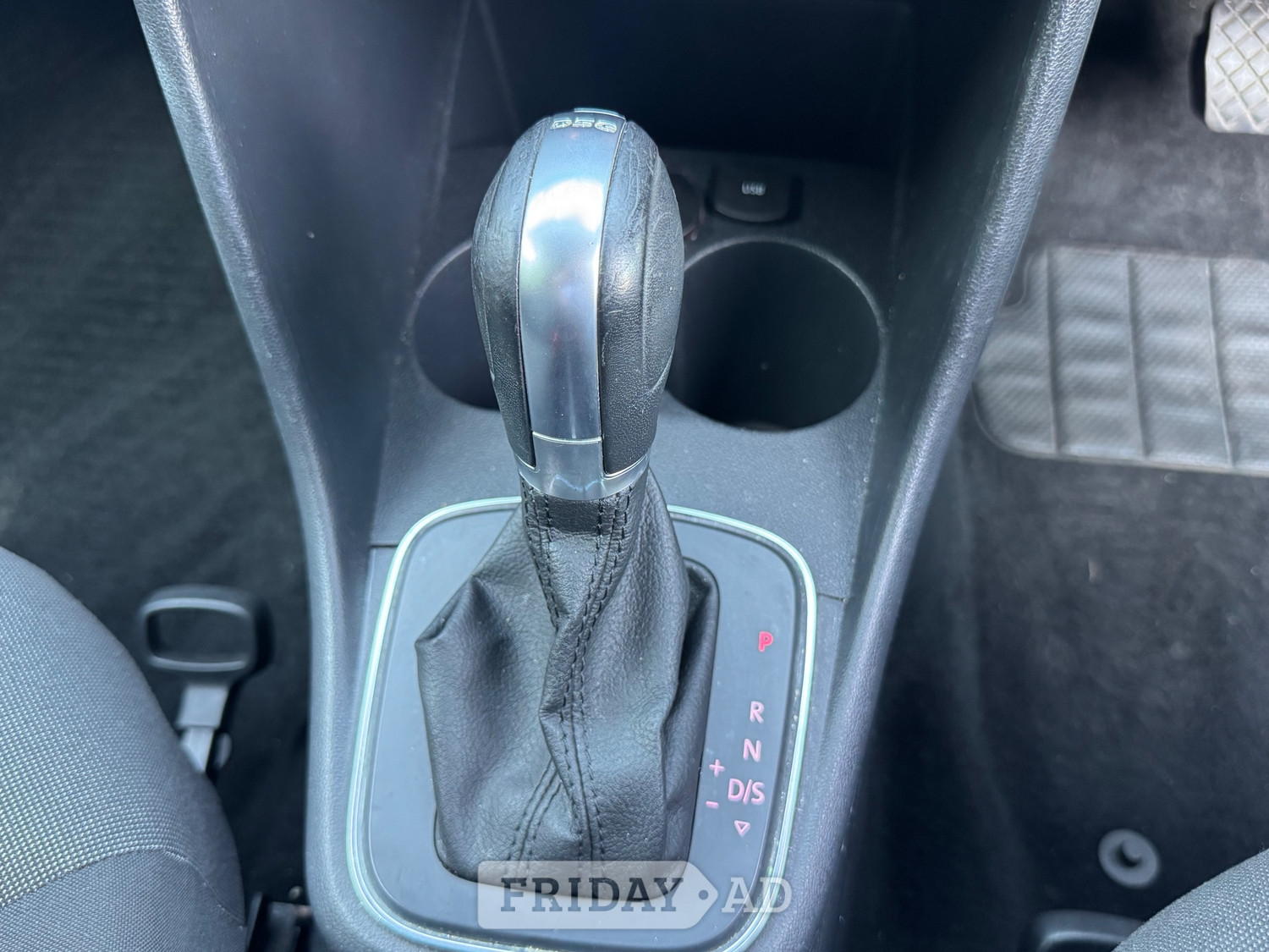 [ berth ]Volkswagen Polo