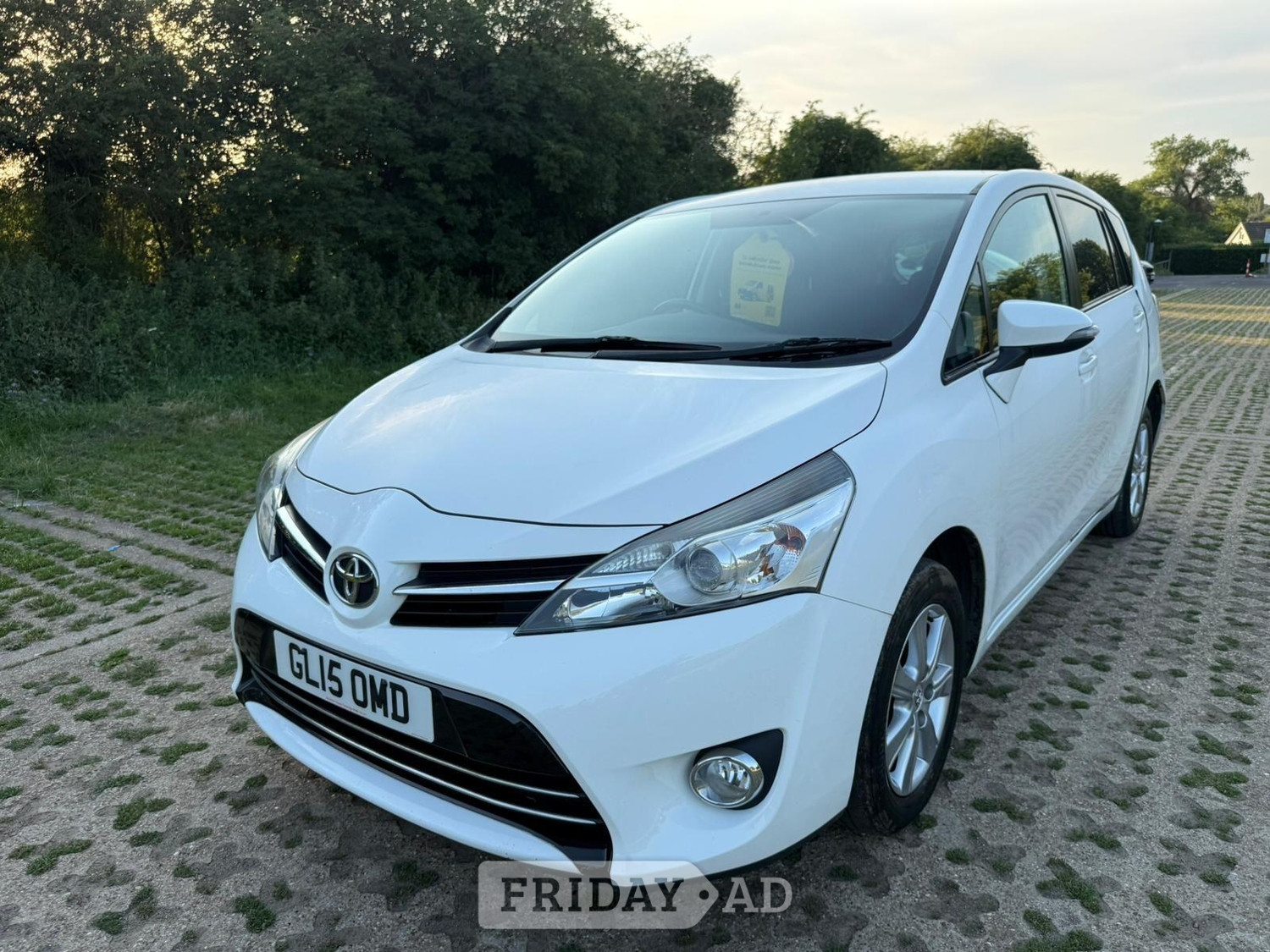 Toyota Verso 2015 - Cars
