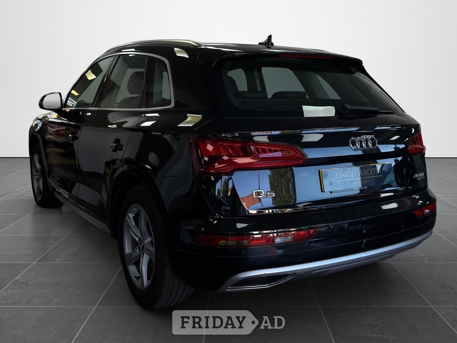 [ berth ]Audi Q5