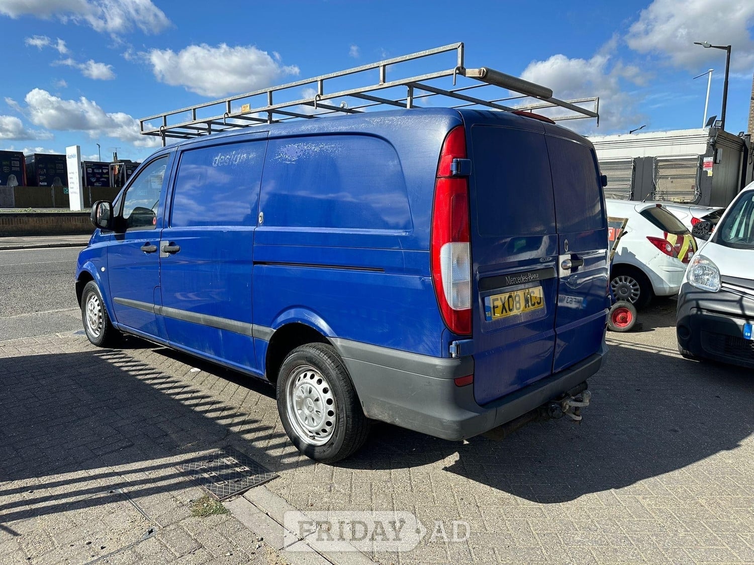 [ berth ]Mercedes-Benz Vito