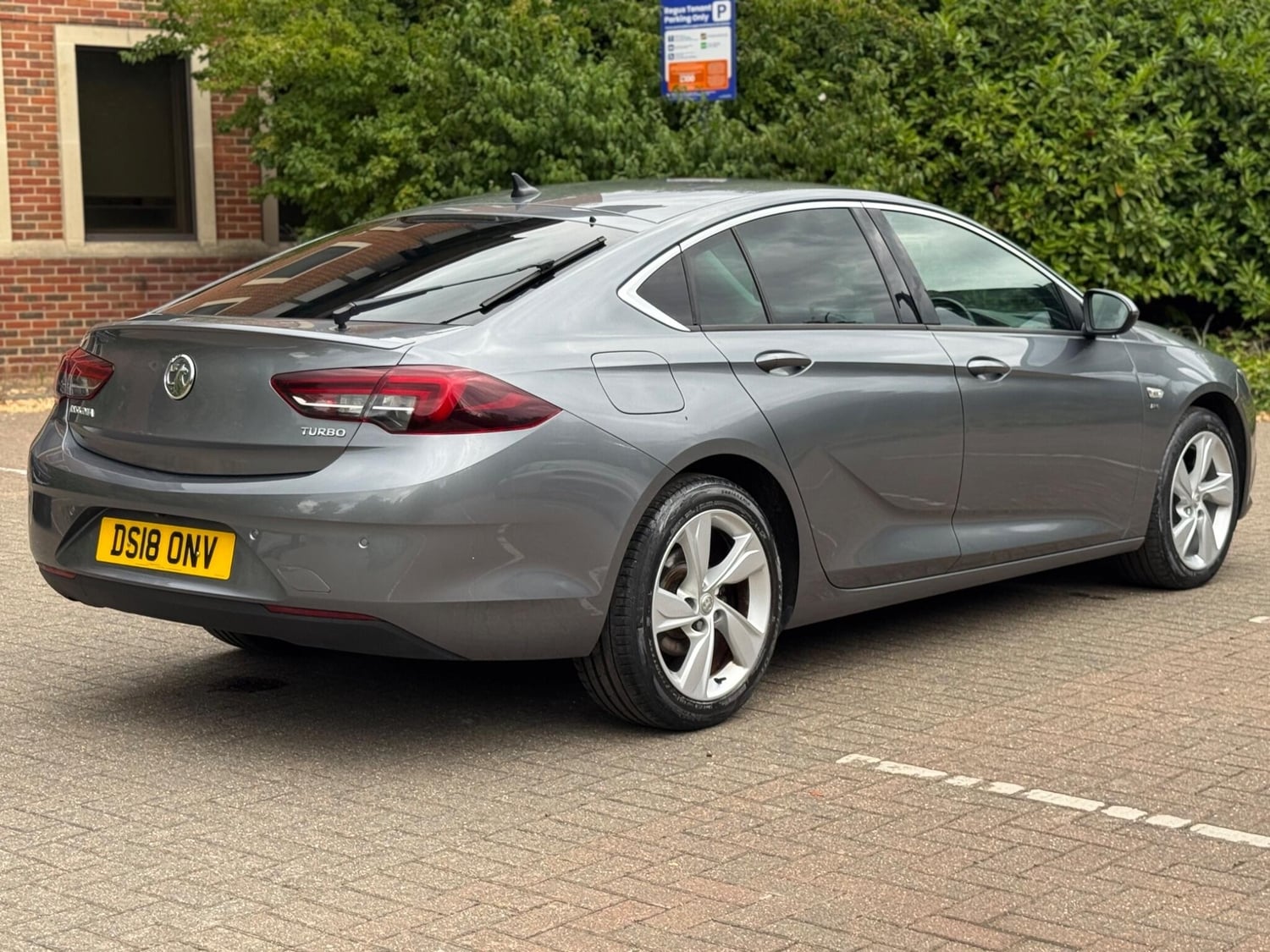 Vauxhall Insignia 2018 - Cars